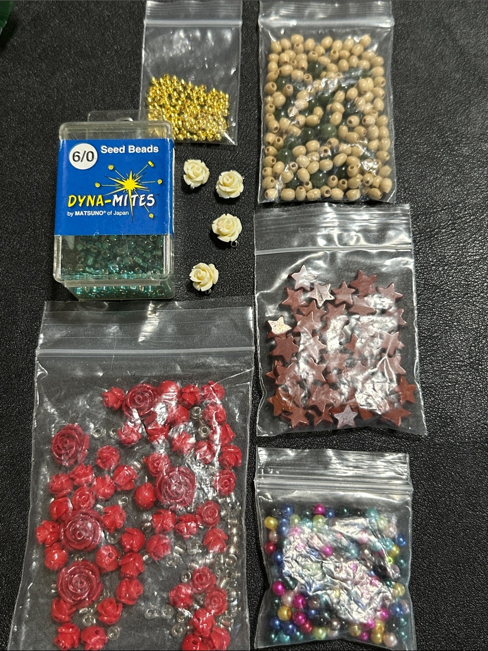 145.  Lot of Mixed Loose Beads
